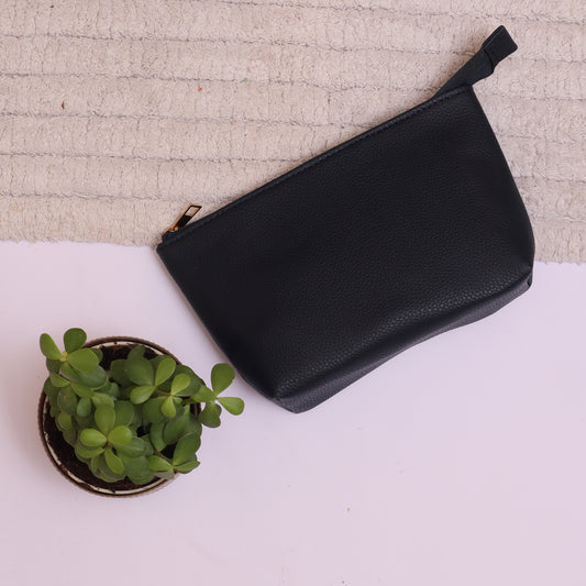 NAVY HUE POUCH
